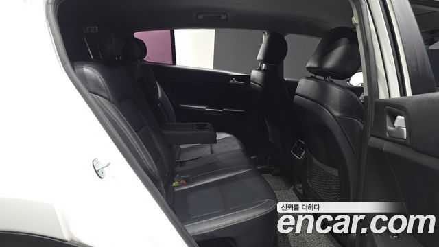 Kia Sportage 2017 — photo 11