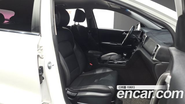 Kia Sportage 2017 — photo 12