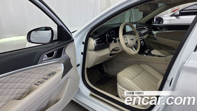 Genesis G70 2021 — photo 13