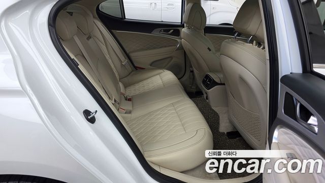 Genesis G70 2021 — photo 18