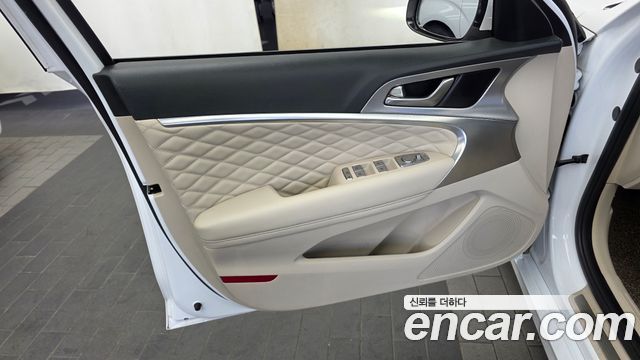 Genesis G70 2021 — photo 14