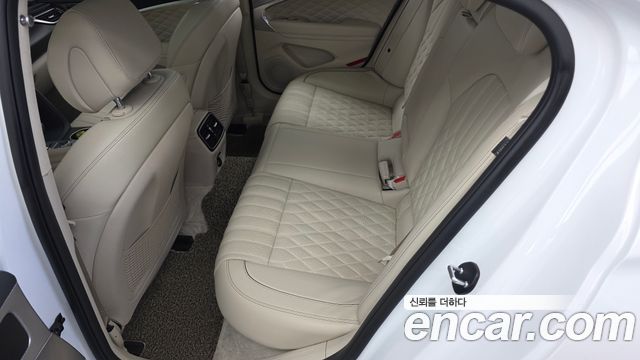 Genesis G70 2021 — photo 16