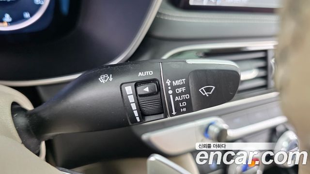 Genesis G70 2021 — photo 27