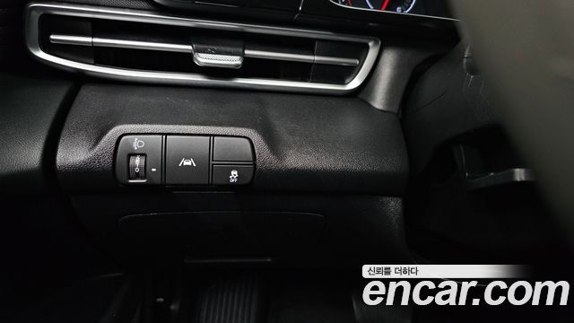 Hyundai AVANTE 2023 — photo 19