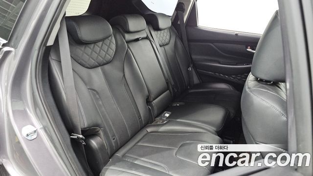 Hyundai Santafe 2022 — photo 17