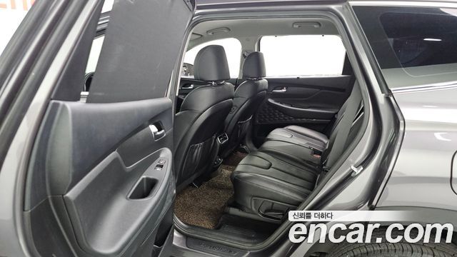 Hyundai Santafe 2022 — photo 22