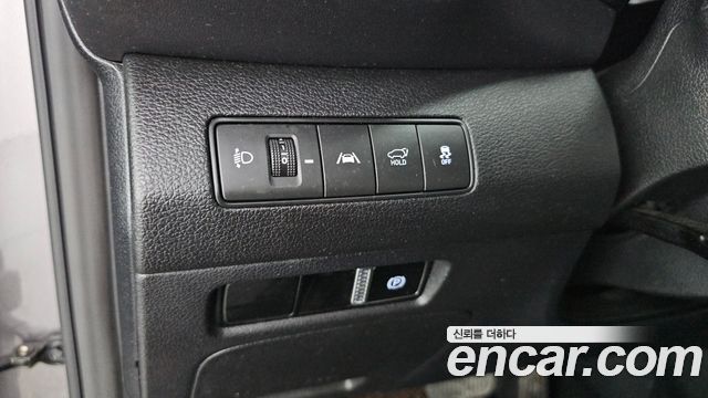 Hyundai Santafe 2022 — photo 25