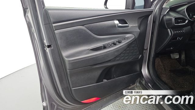 Hyundai Santafe 2022 — photo 14
