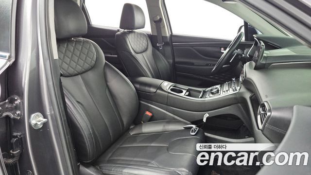 Hyundai Santafe 2022 — photo 16