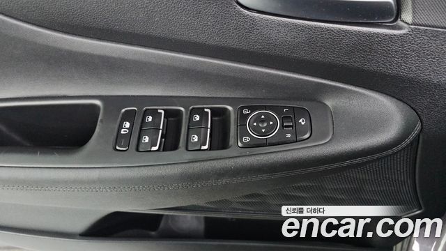 Hyundai Santafe 2022 — photo 28