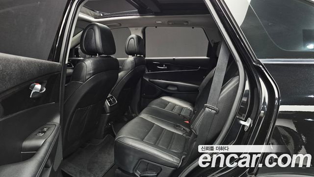 Kia Sorento 2016 — photo 12