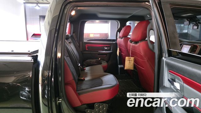 Dodge Ram Pick Up 2017 — photo 12