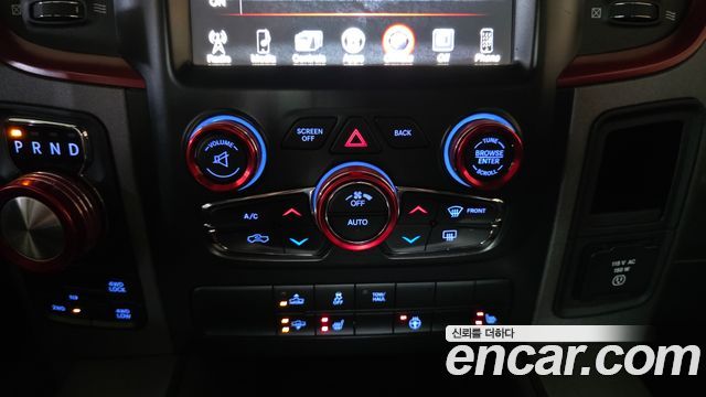 Dodge Ram Pick Up 2017 — photo 16