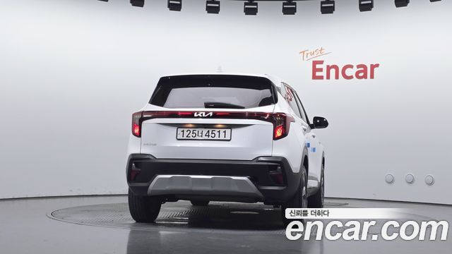 Kia Seltos 2023 — photo 4