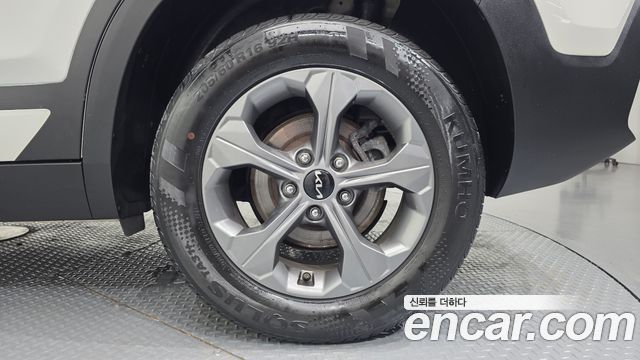 Kia Seltos 2023 — photo 7