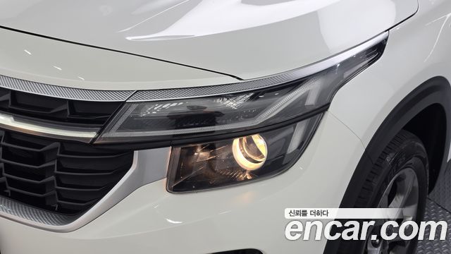 Kia Seltos 2023 — photo 8