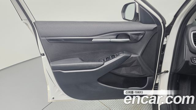 Kia Seltos 2023 — photo 14