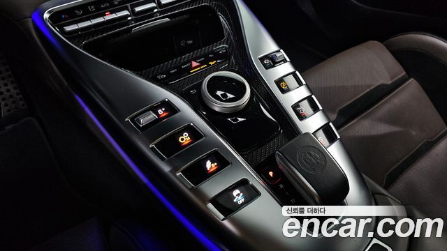 Mercedes-Benz AMG GT 2020 — photo 9