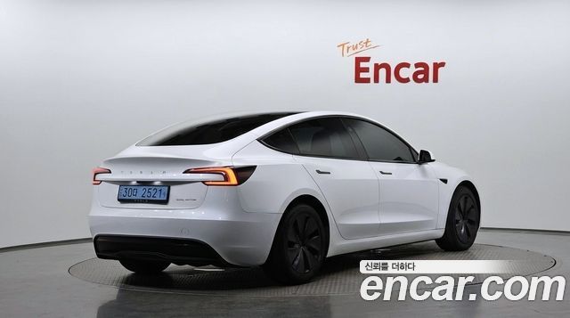 Tesla Model 3 2024 — photo 2
