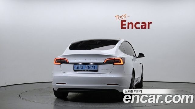 Tesla Model 3 2024 — photo 4