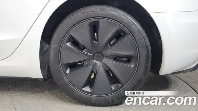 Tesla Model 3 2024 — photo 7
