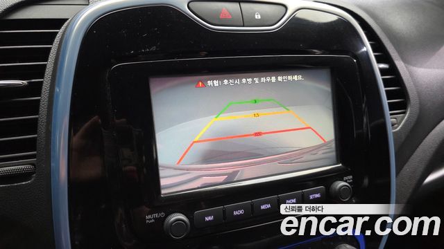 Renault Korea QM3 2017 — photo 15