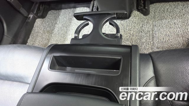 Hyundai Grandeur 2018 — photo 29
