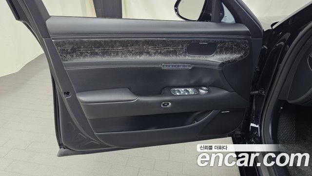 Genesis G90 2022 — photo 14