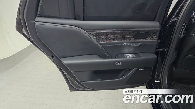 Genesis G90 2022 — photo 15