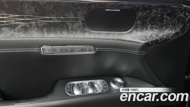 Genesis G90 2022 — photo 28