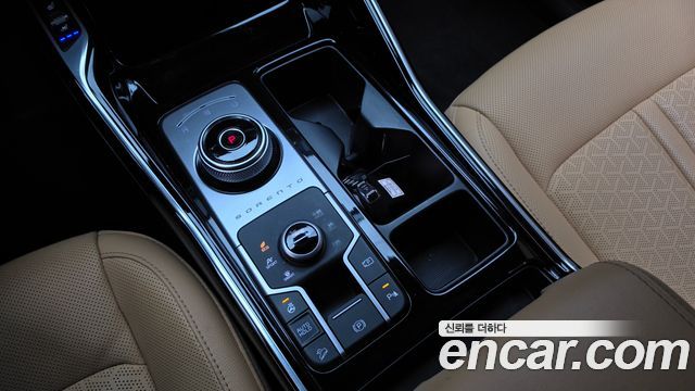 Kia Sorento 2023 — photo 12