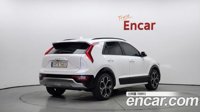 Kia Niro 2022 — photo 2