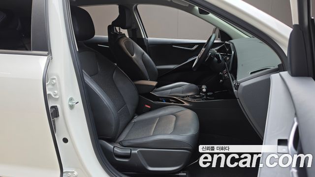 Kia Niro 2022 — photo 18