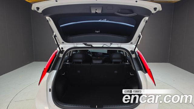 Kia Niro 2022 — photo 26