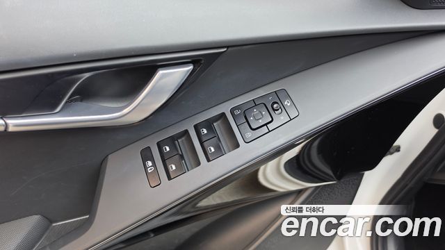 Kia Niro 2022 — photo 29