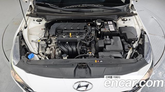 Hyundai AVANTE 2021 — photo 6
