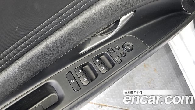 Hyundai AVANTE 2021 — photo 19