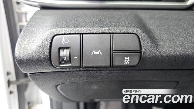 Hyundai AVANTE 2021 — photo 20