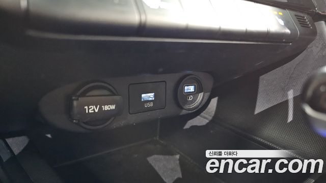Hyundai AVANTE 2021 — photo 26