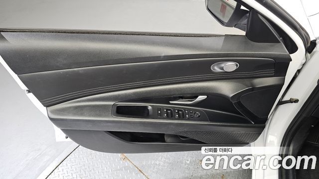 Hyundai AVANTE 2021 — photo 14