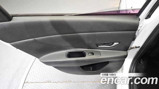 Hyundai AVANTE 2021 — photo 15