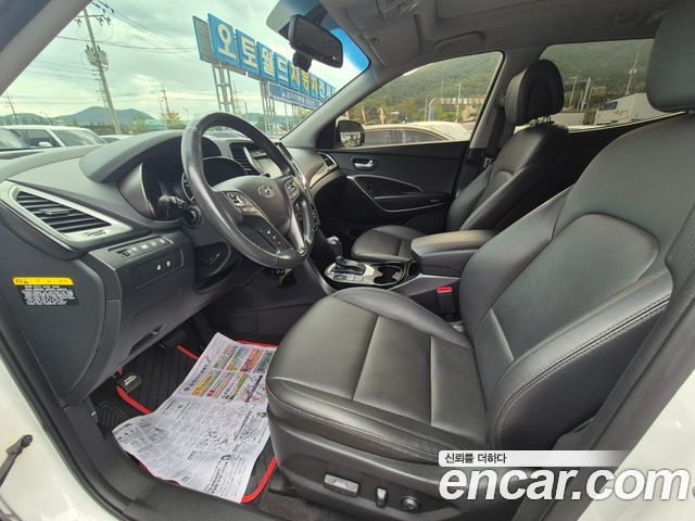 Hyundai Santafe 2017 — photo 11