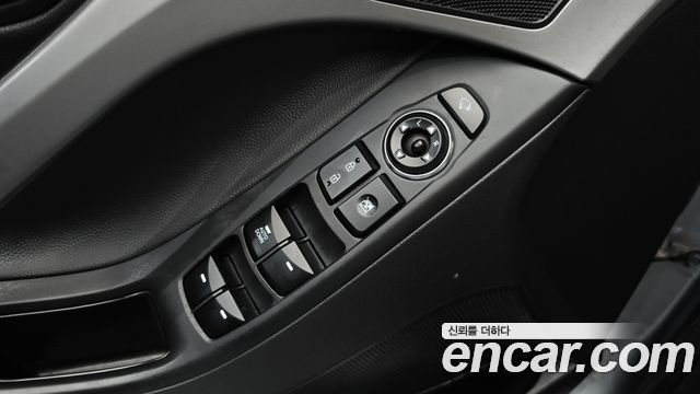 Hyundai AVANTE 2015 — photo 24