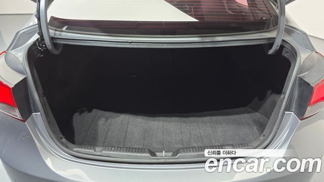 Hyundai AVANTE 2015 — photo 26