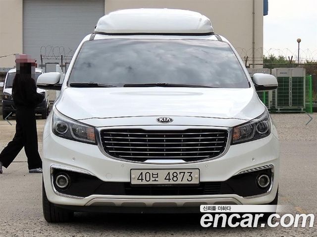 Kia Canival 2015 — photo 2