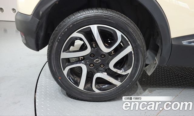 Renault Korea QM3 2016 — photo 5