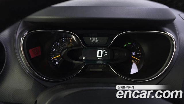 Renault Korea QM3 2016 — photo 11