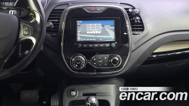 Renault Korea QM3 2016 — photo 19