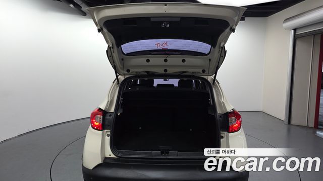 Renault Korea QM3 2016 — photo 26