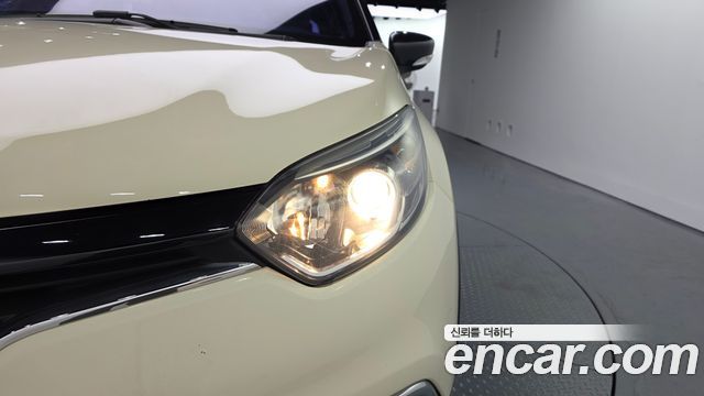 Renault Korea QM3 2016 — photo 8